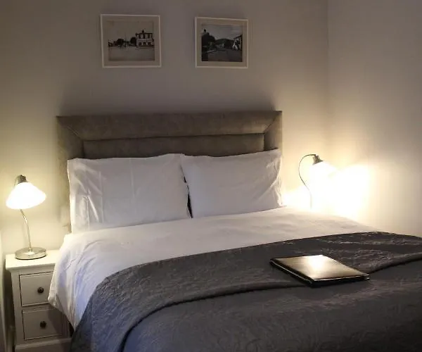 Madelines Guest house *