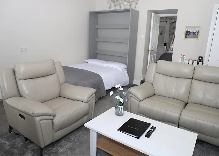 Madelines Guest house *